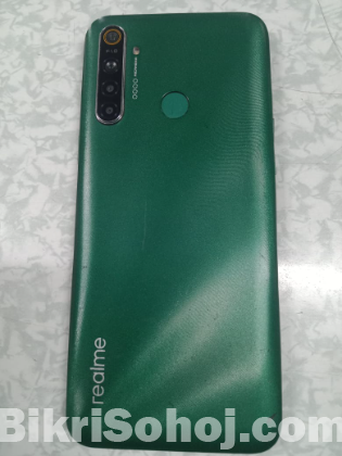 Realmi 5i.Ram/Rom 4/64.